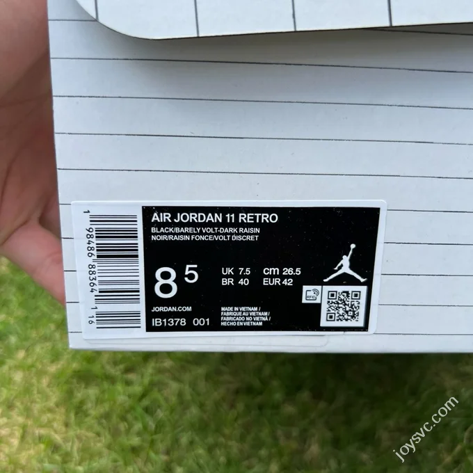 AJ11 Luminous Halloween Black White Green IB1378-001
