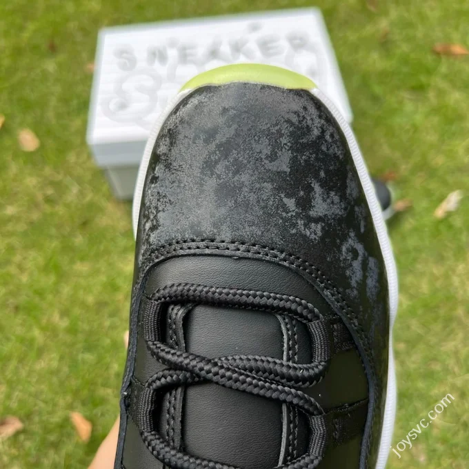 AJ11 Luminous Halloween Black White Green IB1378-001