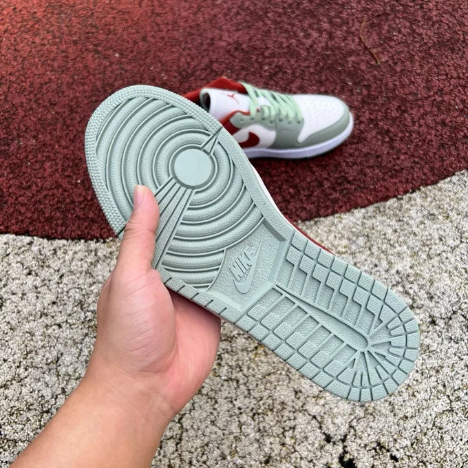 AJ1 Low White Green Red