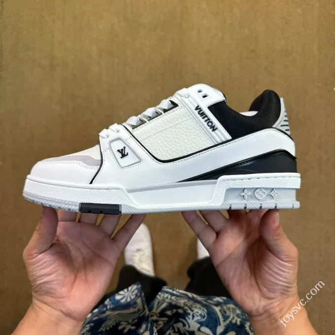 LV 2025 White Black LOUIS VUITTON Trainer