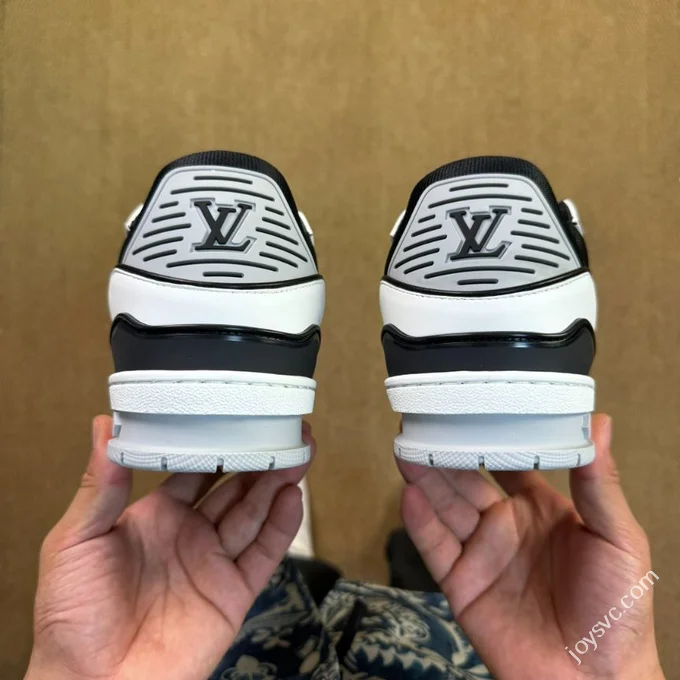 LV 2025 White Black LOUIS VUITTON Trainer