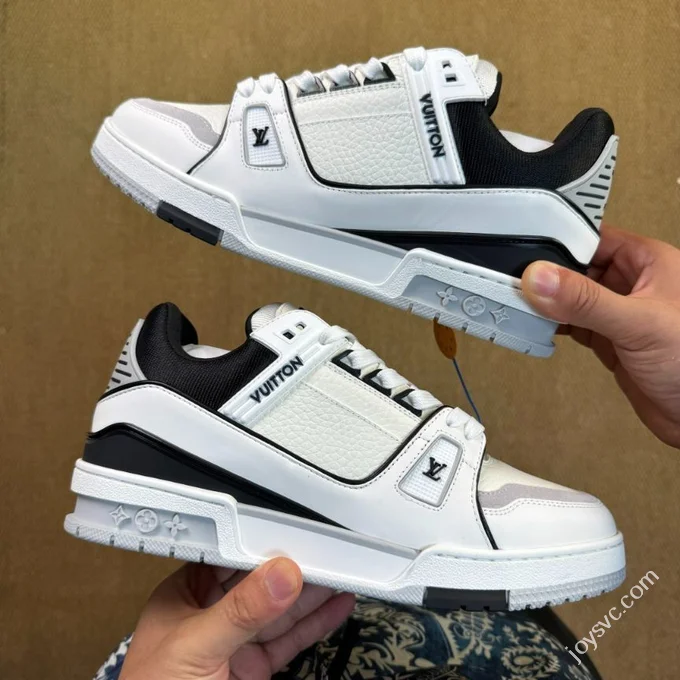 LV 2025 White Black LOUIS VUITTON Trainer