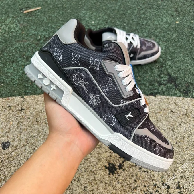 LV Trainer Black Grey LOUIS VUITTON Trainer
