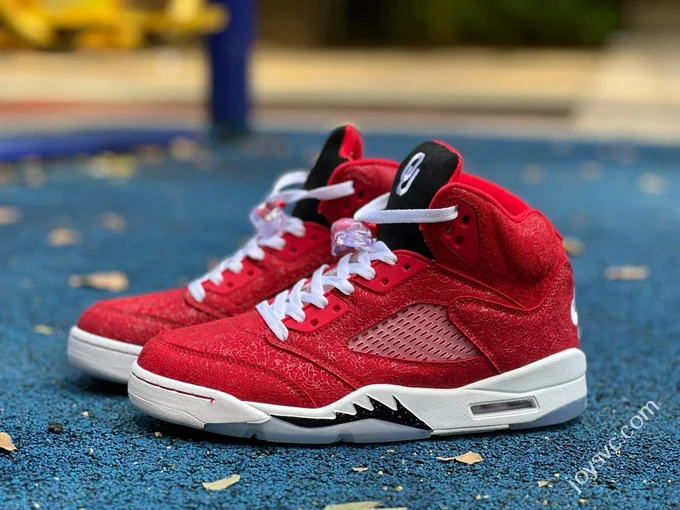 AJ5 White Red HQ7978-600