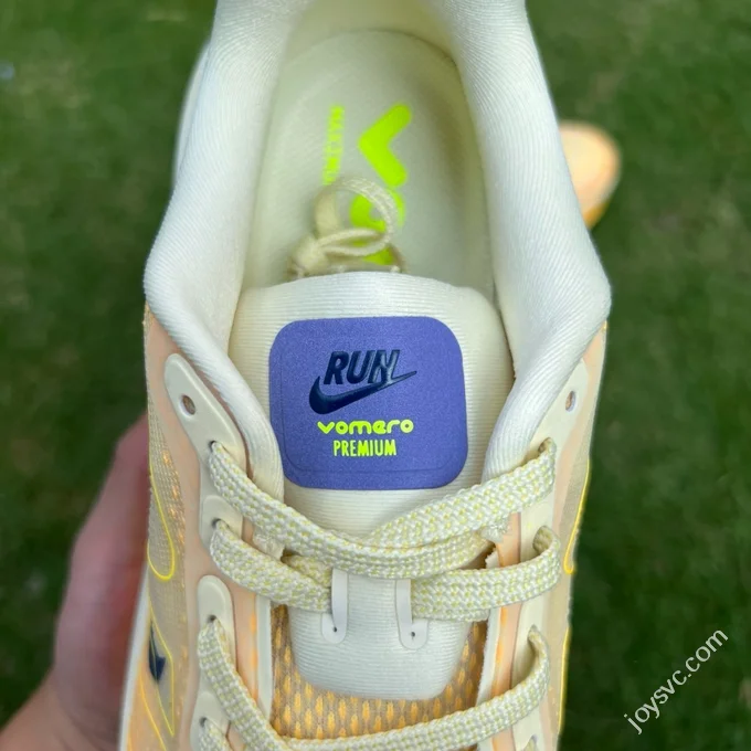 Nike Vomero 19 Marathon Running Shoes Beige Orange HQ2050-401