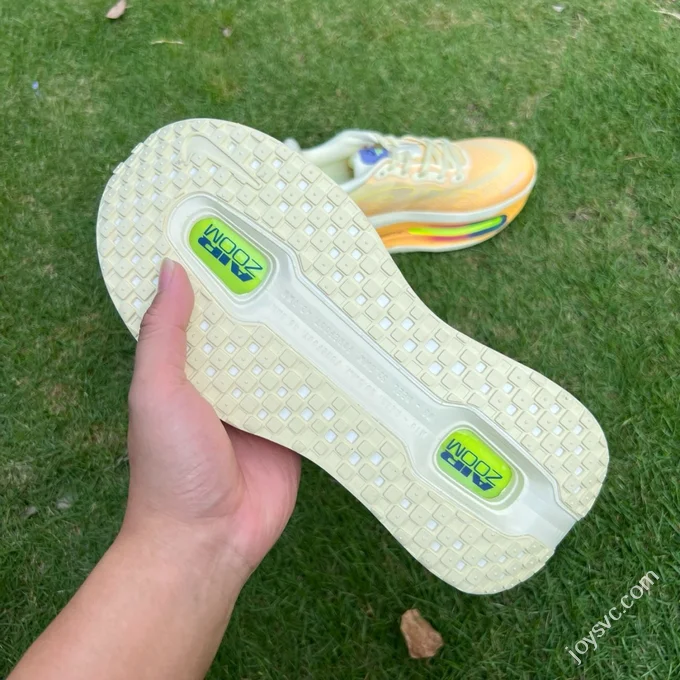 Nike Vomero 19 Marathon Running Shoes Beige Orange HQ2050-401