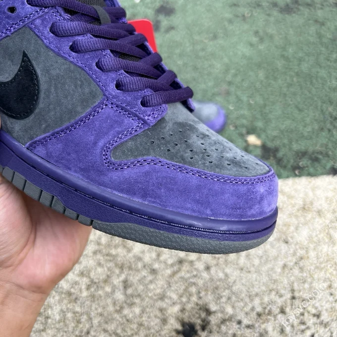 S2 Pure Original Dunk Supreme Europe Exclusive Purple Grey HQ8487-500