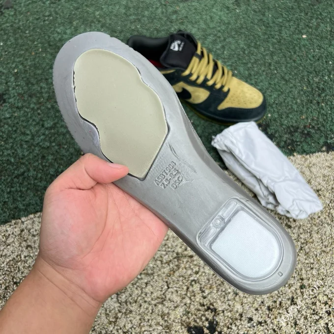 S2 Pure Original Dunk Supreme Black Yellow Brown HQ8487-300