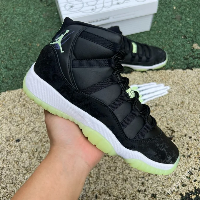 Pure Original AJ11 Luminous Halloween Black White Green Women's IB1378-001