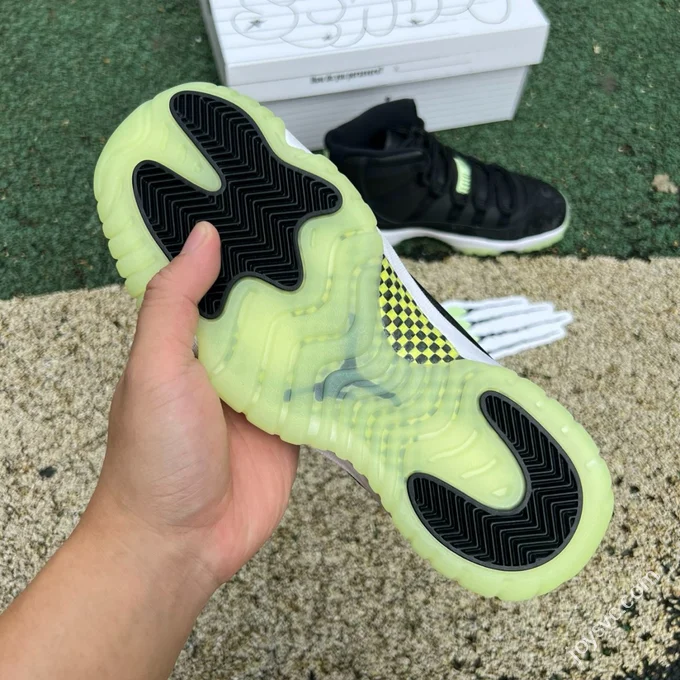 Pure Original AJ11 Luminous Halloween Black White Green Women's IB1378-001