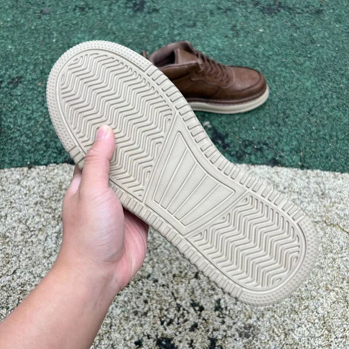 Timberland Mid Top Boots Brown