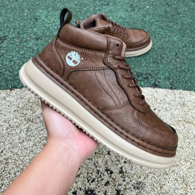 Timberland Mid Top Boots Brown