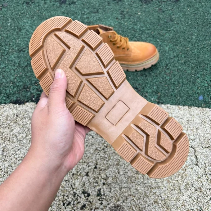 Timberland Mid Top Boots Chestnut