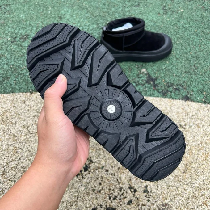 UGG CL Ultra Mini Weather Suede Warm Snow Boots Mid Top (1)