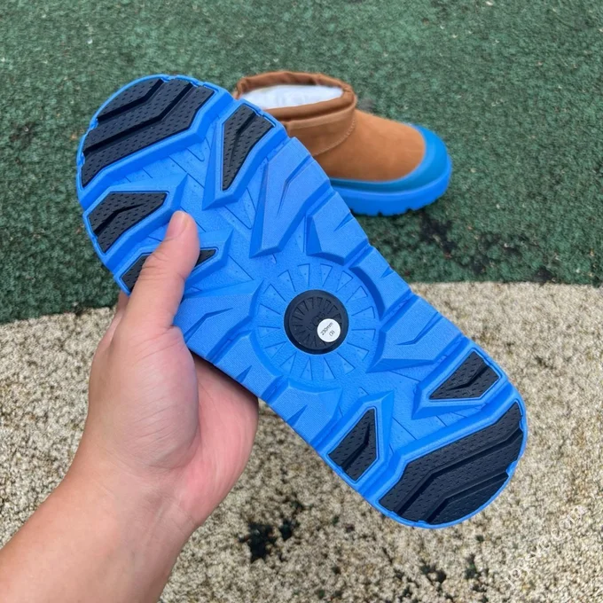 UGG CL Ultra Mini Weather Suede Warm Snow Boots Mid Top (4)